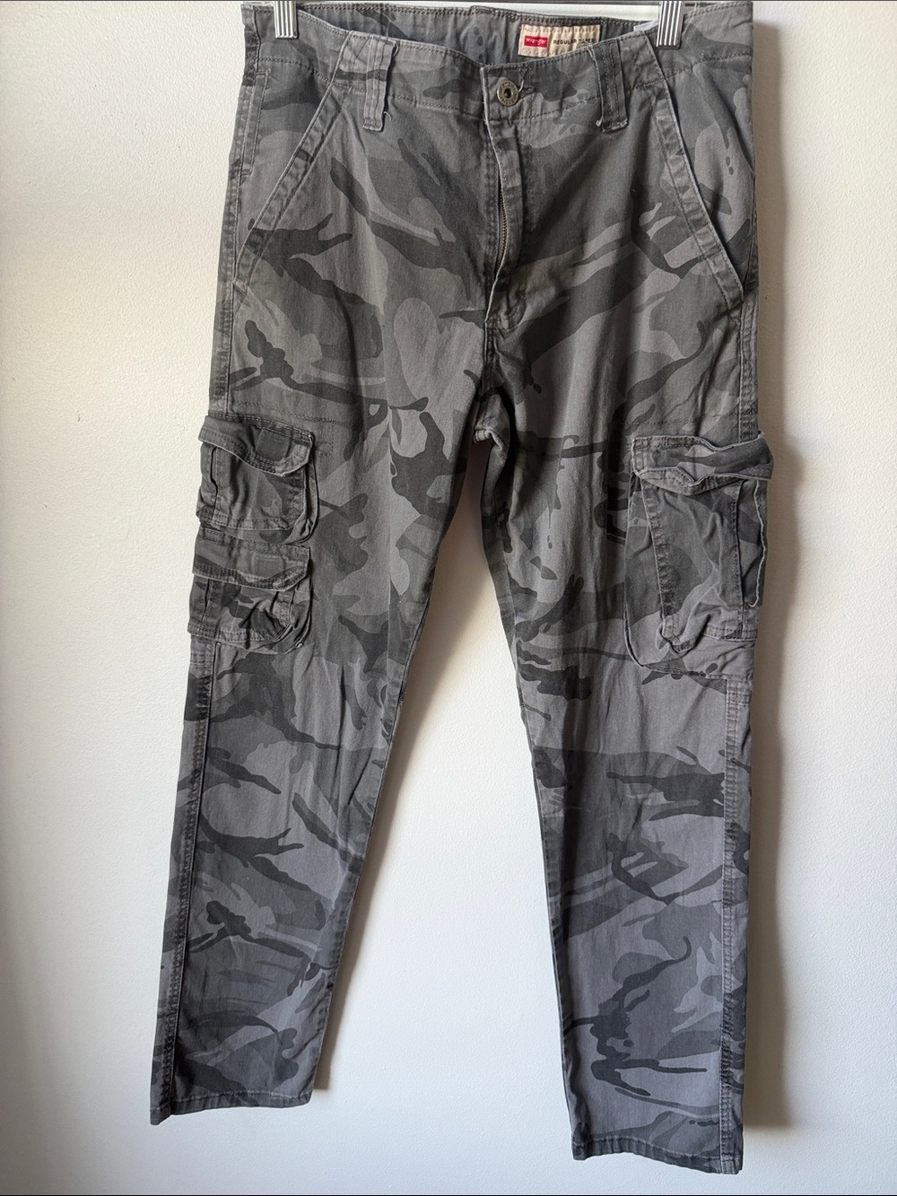 Wrangler Gray Camouflage Cargo Pants